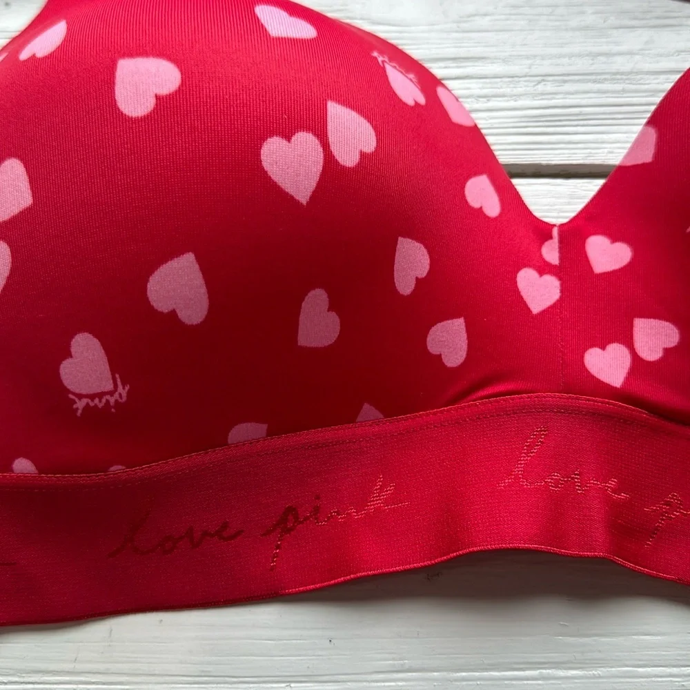 NWT VS PINK Wear Everywhere Lightly Lined Wireless Bra Bundle size 32DD